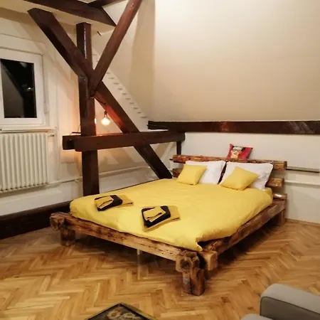 Novistay Apartment *